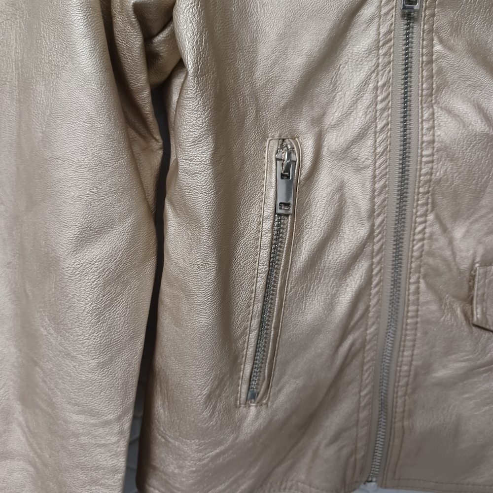 WS2 Metalic gold jacket - Picture 7 of 11